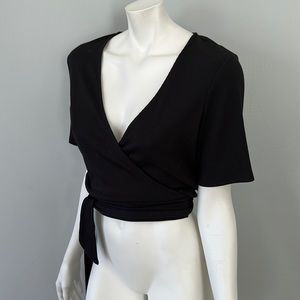 Gianni Bini Black V-Neck Cropped Wrap Top NWT